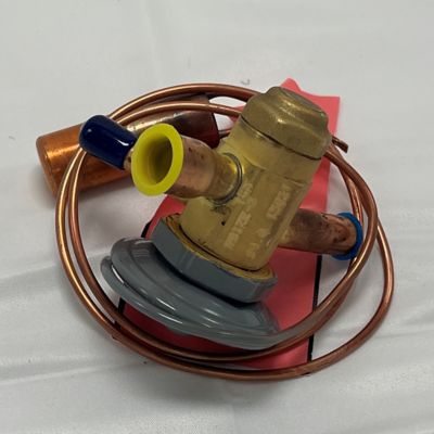 100679-51 EXPANSION VALVE