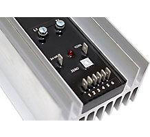 Zero-Cross (Burst-Fired) Power Controller with Enclosure 48Vac - 600Vac / 1 / 50-60 50A 24Vac Required Supply